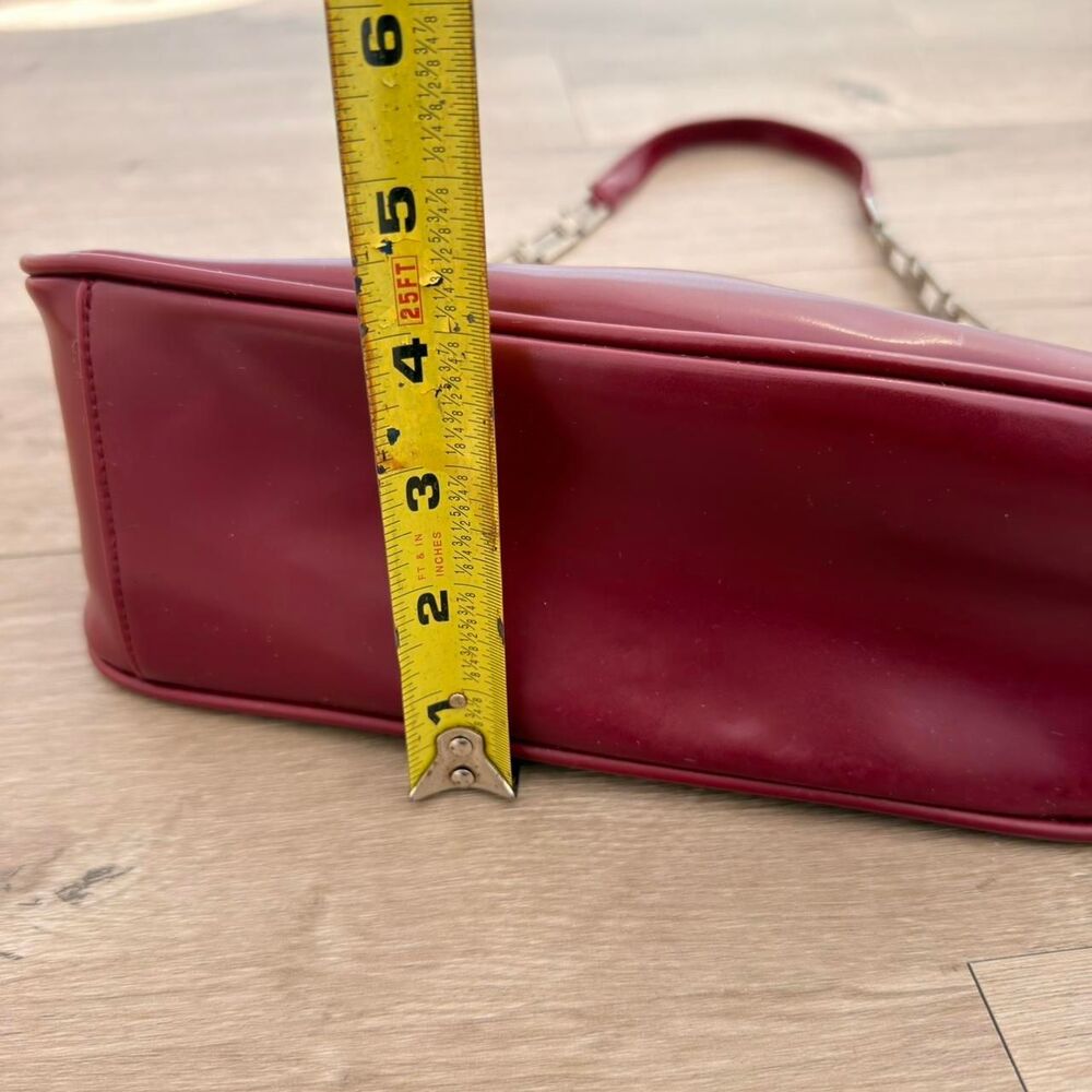 Strada VTG Cherry Red Vegan Leather Shoulder Bag W Silver Chain Strap Purse 90's - Picture 6 of 8